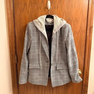 Evereve Jamison Blazer w Removable Hoodie